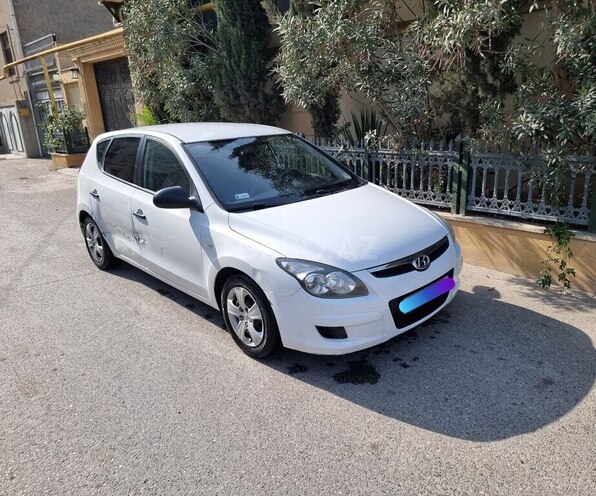 Hyundai i30 2009, 200,000 km - 1.4 l - Bakı