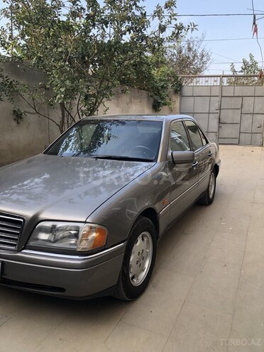 Mercedes C 220 1994, 340,000 km - 2.2 l - Bakı