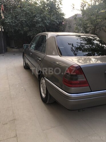 Mercedes C 220 1994, 340,000 km - 2.2 l - Bakı