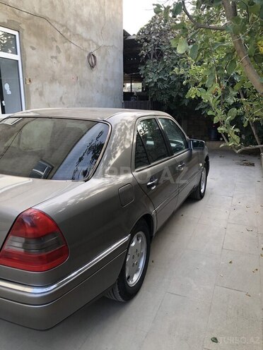 Mercedes C 220 1994, 340,000 km - 2.2 l - Bakı