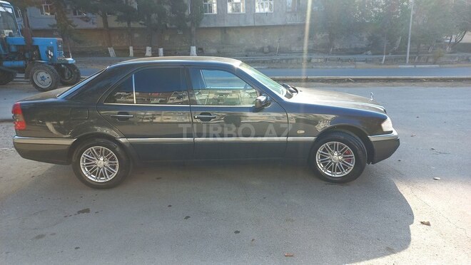 Mercedes C 220 1994, 457,000 km - 2.2 l - Sumqayıt