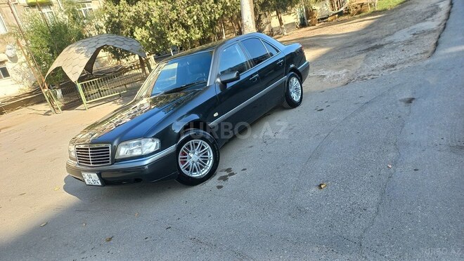 Mercedes C 220 1994, 457,000 km - 2.2 l - Sumqayıt