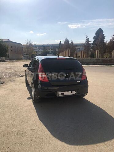 Hyundai i30 2009, 214,000 km - 2.0 l - Bakı