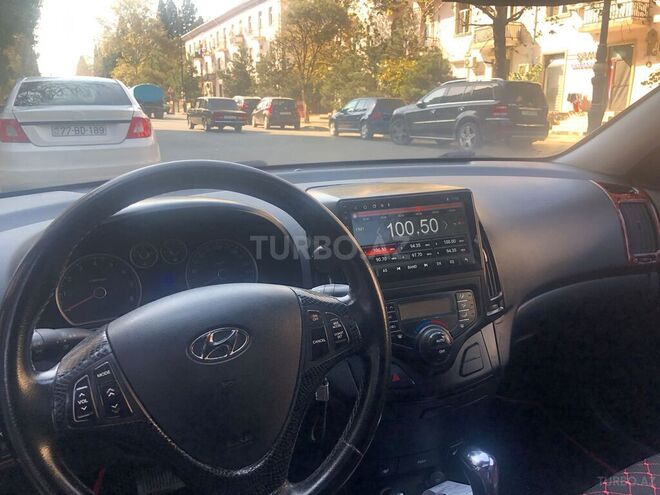 Hyundai i30 2009, 214,000 km - 2.0 l - Bakı