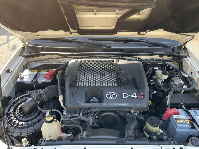 Toyota Hilux 2013, 160,000 km - 2.5 l - Bakı