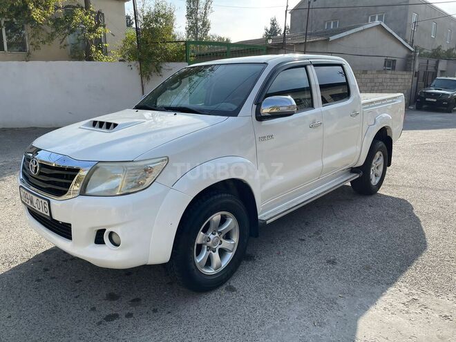 Toyota Hilux 2013, 160,000 km - 2.5 l - Bakı