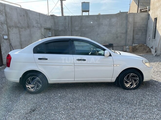 Hyundai Accent 2009, 260,000 km - 1.4 l - Bakı