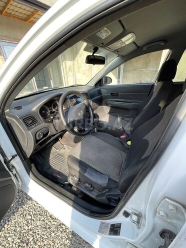 Hyundai Accent 2009, 260,000 km - 1.4 l - Bakı