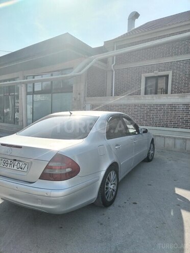 Mercedes E 220 2002, 300,234 km - 2.2 л - Bakı