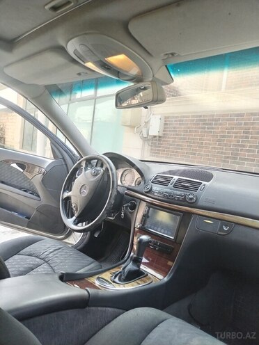 Mercedes E 220 2002, 300,234 km - 2.2 л - Bakı