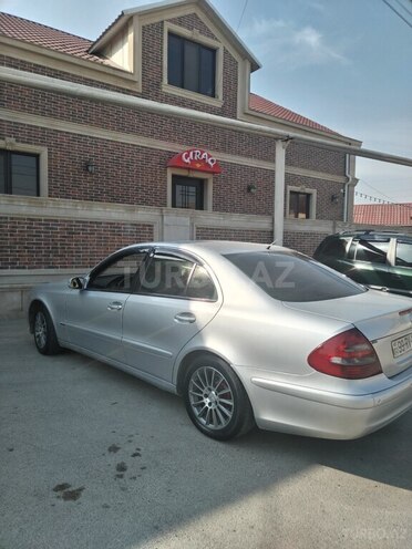 Mercedes E 220 2002, 300,234 km - 2.2 л - Bakı