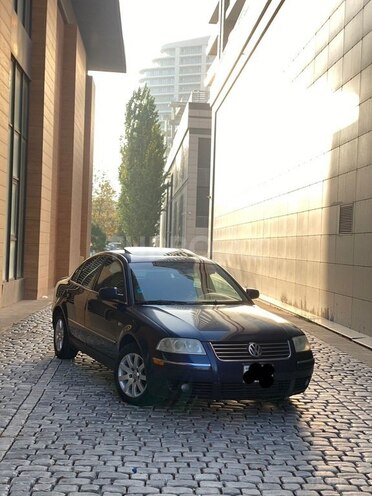 Volkswagen Passat 2003, 256,000 km - 1.8 l - Bakı