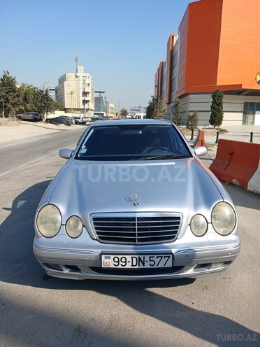 Mercedes E 240 2001, 284,000 km - 2.4 л - Bakı