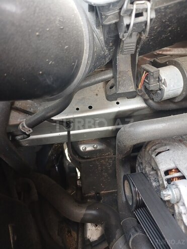 Mercedes E 240 2001, 284,000 km - 2.4 л - Bakı