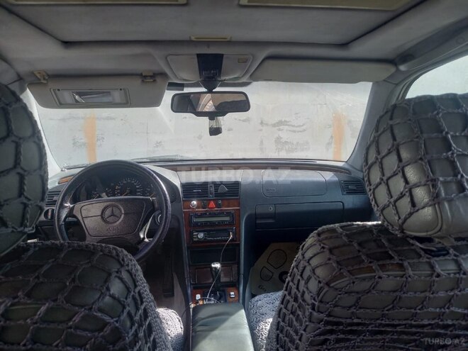 Mercedes C 220 1995, 250,000 km - 2.2 l - Bakı