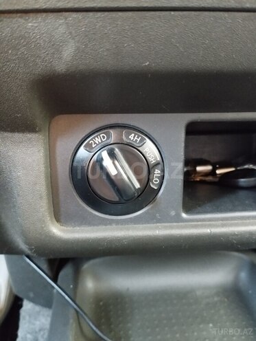 Nissan Navara 2011, 249,000 km - 2.5 l - Naxçıvan