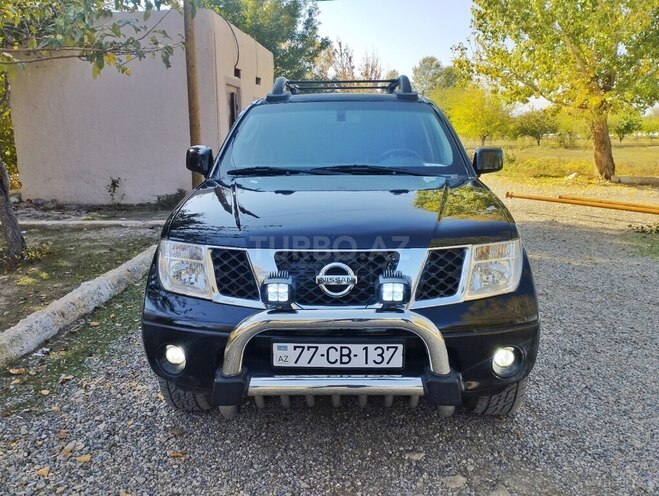 Nissan Navara 2011, 249,000 km - 2.5 l - Naxçıvan