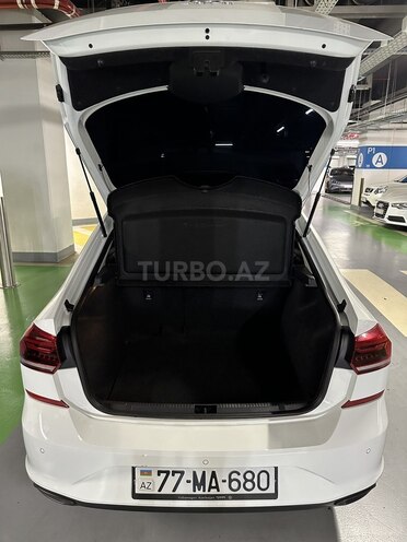 Volkswagen Polo 2021, 74,444 km - 1.6 л - Bakı