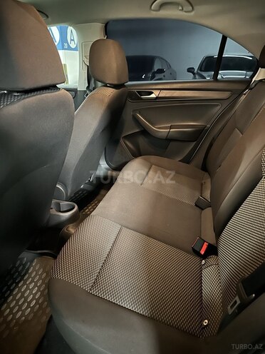 Volkswagen Polo 2021, 74,444 km - 1.6 л - Bakı