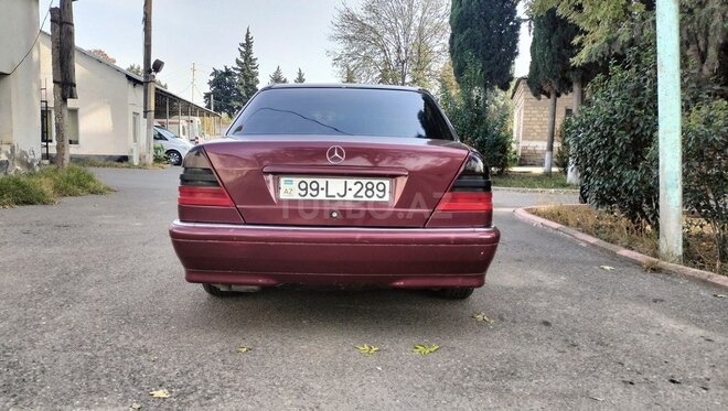 Mercedes C 180 1998, 233,566 km - 1.8 l - Tovuz