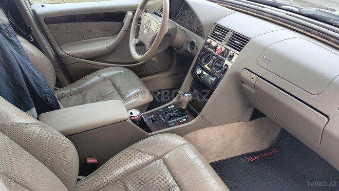 Mercedes C 180 1998, 233,566 km - 1.8 l - Tovuz