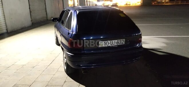 Opel Astra 1995, 250,000 km - 1.4 l - Bakı