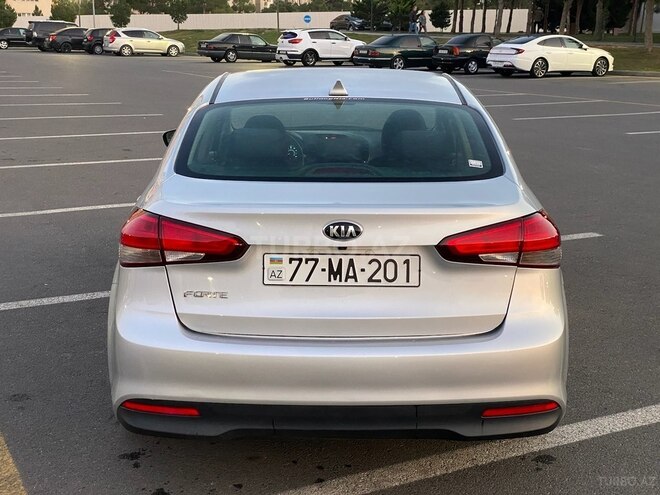Kia Cerato 2017, 93,170 km - 2.0 l - Bakı