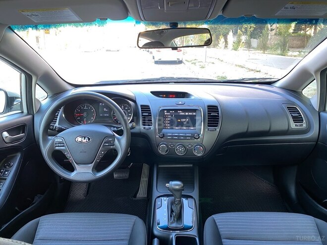 Kia Cerato 2017, 93,170 km - 2.0 l - Bakı