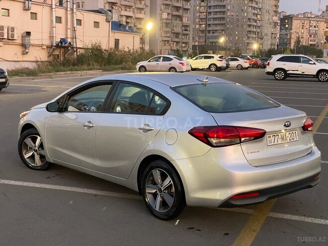 Kia Cerato 2017, 93,170 km - 2.0 l - Bakı