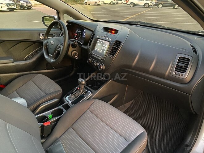Kia Cerato 2017, 93,170 km - 2.0 l - Bakı