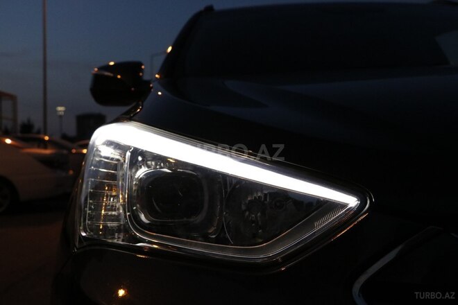Hyundai Santa Fe 2013, 219,700 km - 2.0 l - Bakı