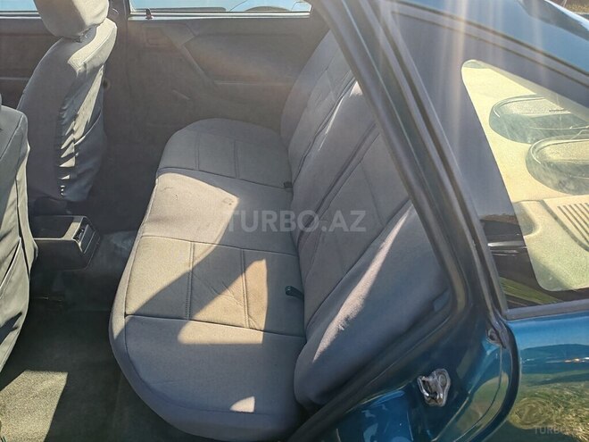 Opel Vectra 1995, 468,000 km - 1.8 л - Qax