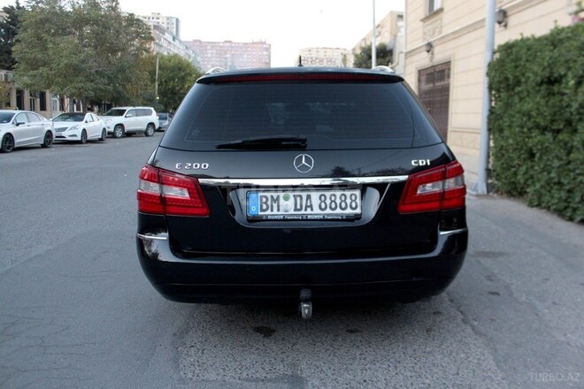 Mercedes E 220 2010, 330,000 km - 2.2 л - Bakı