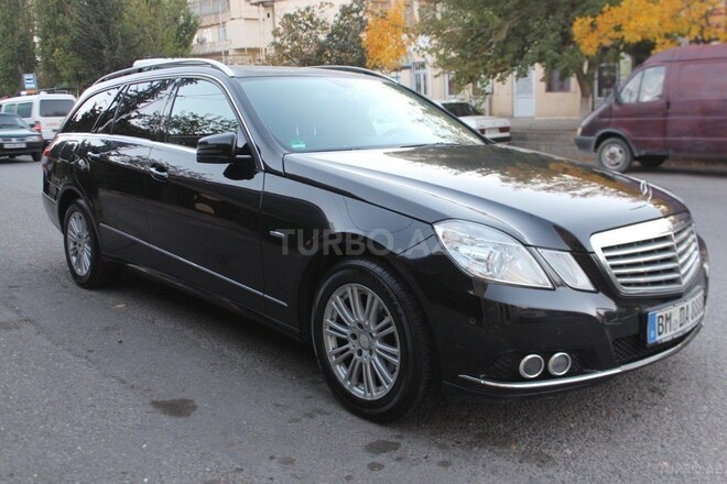 Mercedes E 220 2010, 330,000 km - 2.2 л - Bakı