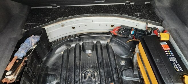 Mercedes E 320 2003, 326,000 km - 3.2 l - Şəmkir