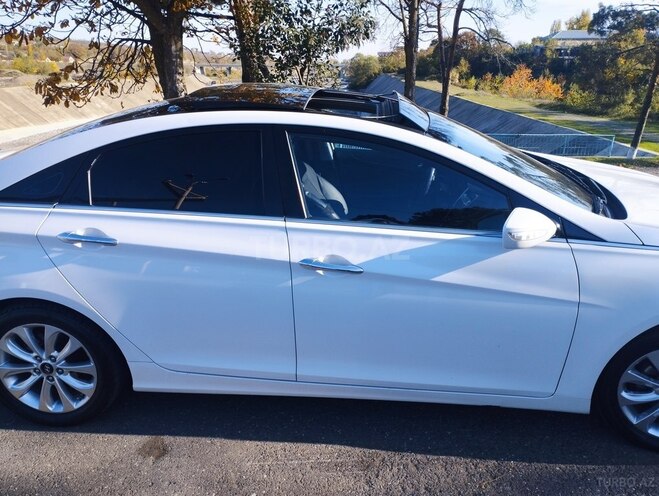 Hyundai Sonata 2011, 210,000 km - 2.4 l - Quba