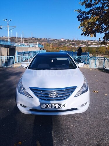 Hyundai Sonata 2011, 210,000 km - 2.4 l - Quba