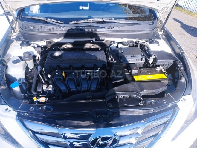 Hyundai Sonata 2011, 210,000 km - 2.4 l - Quba