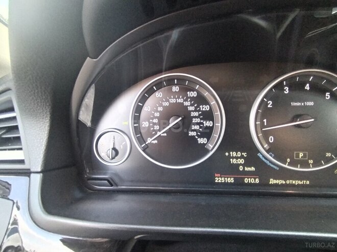 BMW 528 2014, 220,000 km - 2.0 l - Bakı