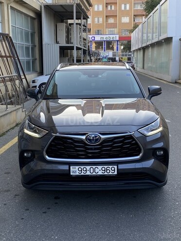 Toyota Highlander 2021, 28,000 km - 2.5 l - Bakı