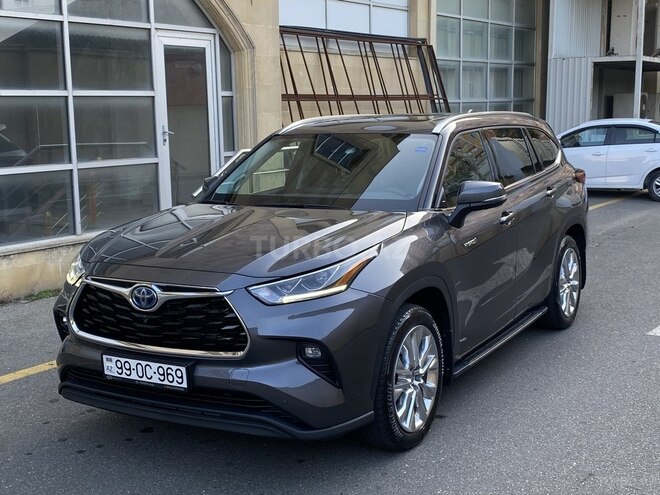 Toyota Highlander 2021, 28,000 km - 2.5 l - Bakı