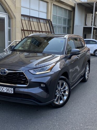 Toyota Highlander 2021, 28,000 km - 2.5 l - Bakı