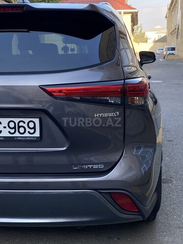 Toyota Highlander 2021, 28,000 km - 2.5 l - Bakı