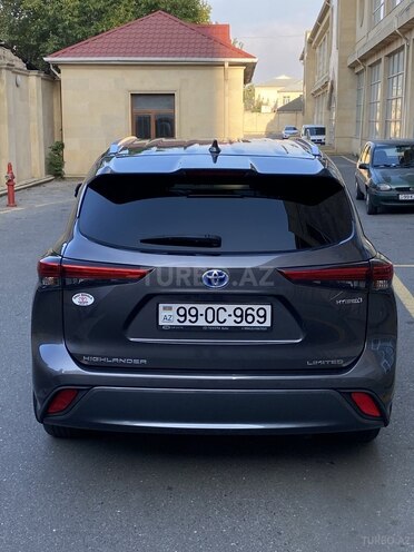 Toyota Highlander 2021, 28,000 km - 2.5 l - Bakı