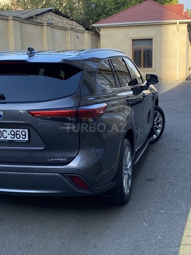 Toyota Highlander 2021, 28,000 km - 2.5 l - Bakı