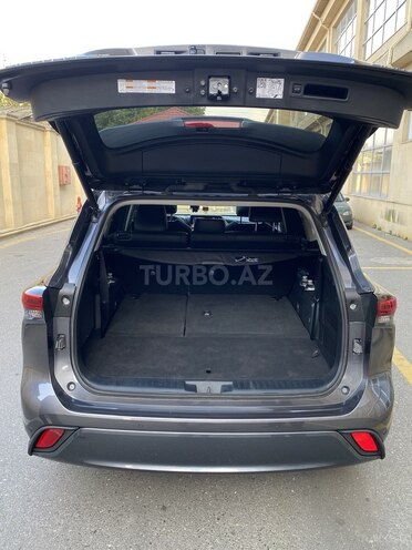 Toyota Highlander 2021, 28,000 km - 2.5 l - Bakı
