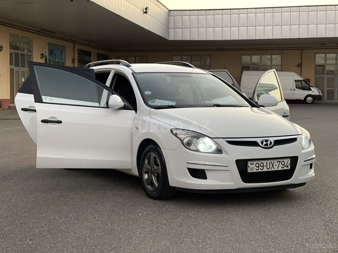 Hyundai i30 2009, 272,027 km - 1.4 л - İmişli