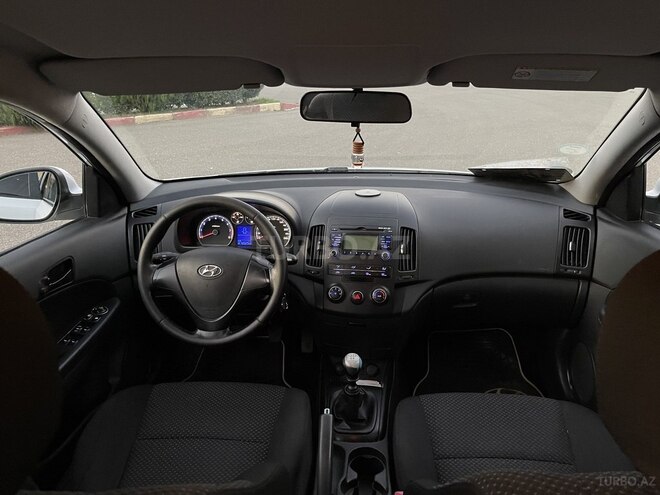 Hyundai i30 2009, 272,027 km - 1.4 л - İmişli