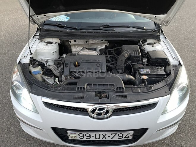 Hyundai i30 2009, 272,027 km - 1.4 л - İmişli