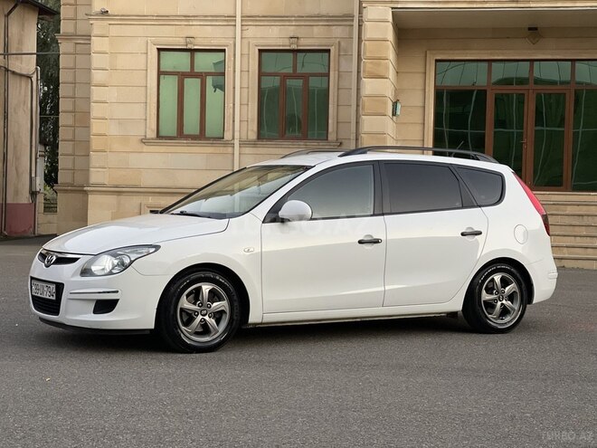 Hyundai i30 2009, 272,027 km - 1.4 л - İmişli